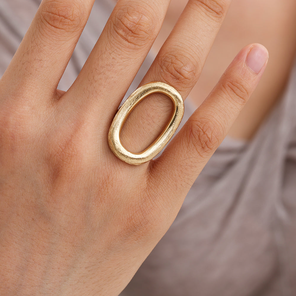 Oval Frame Ring