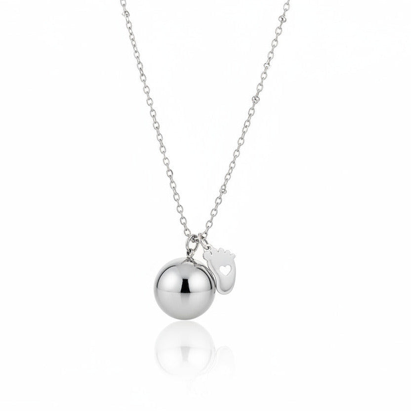 White gold-plated stainless steel satellite chain necklace with polished sphere and baby footprint heart charm – ogrlica