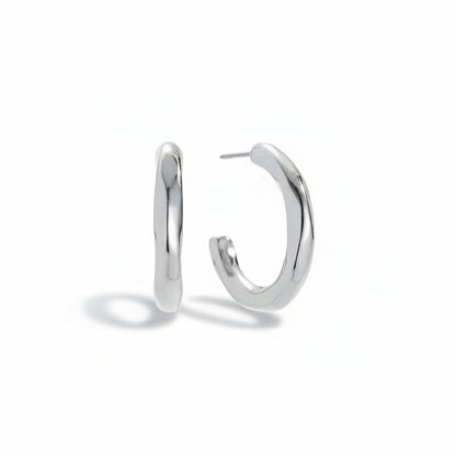 White gold-plated stainless steel chunky half-hoop earrings with minimalist design – naušnice.