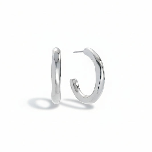 White gold-plated stainless steel chunky half-hoop earrings with minimalist design – naušnice.